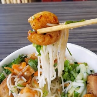 Lemongrass Shrimp Noodle Bowl
